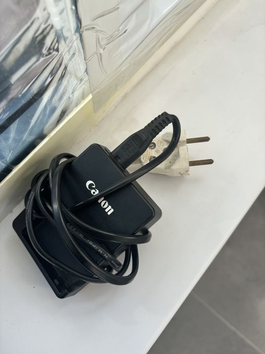 Камера Canon450D+объектив+комплект