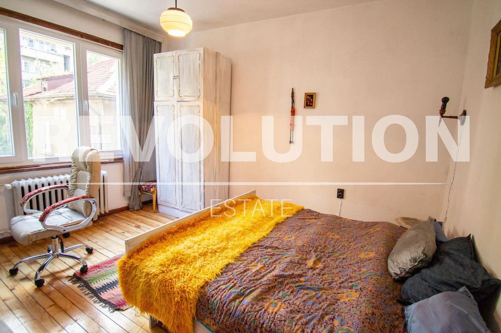 Дава се под наем Тристаен апартамент в София, Център - 90 кв.м за 1100 € - Снимка #5