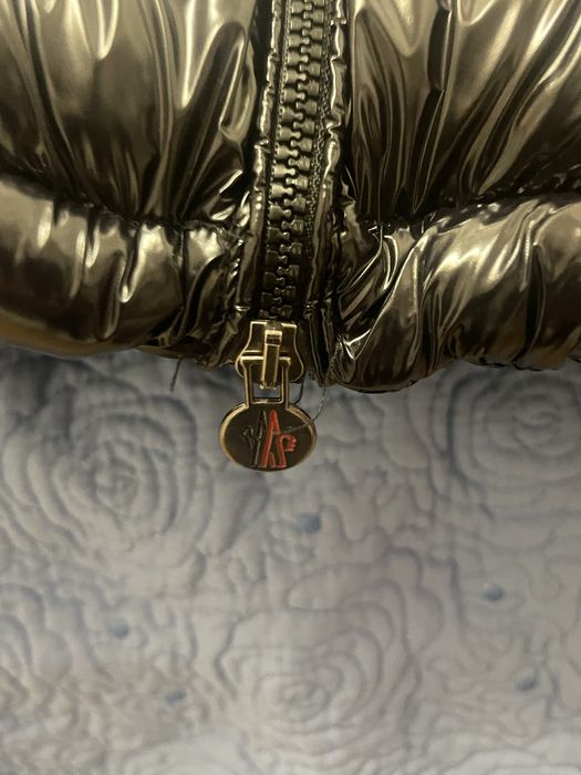 Geaca Moncler cod nfc functionabil perfect