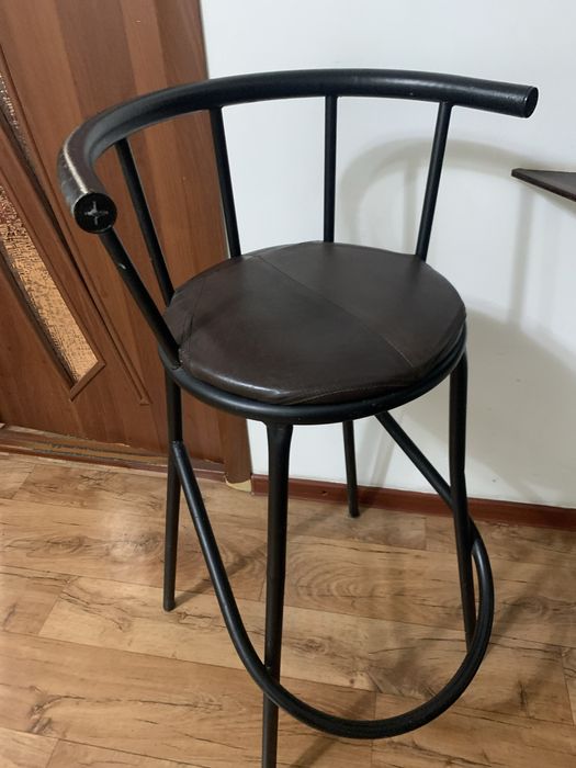 Стул барный железный
