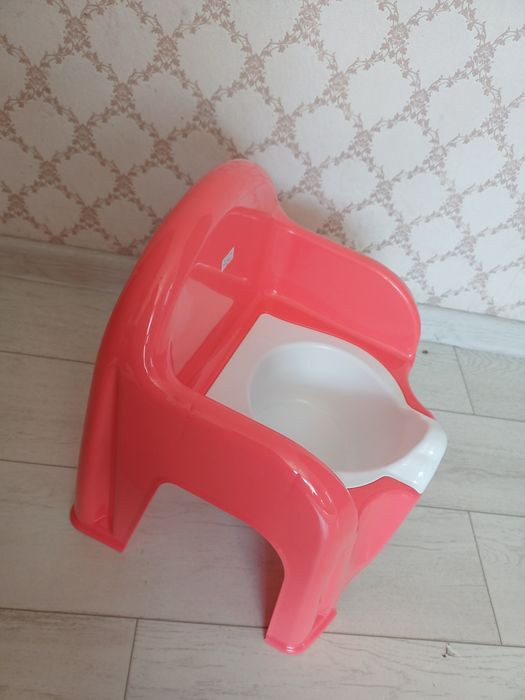 Продам детский горшок