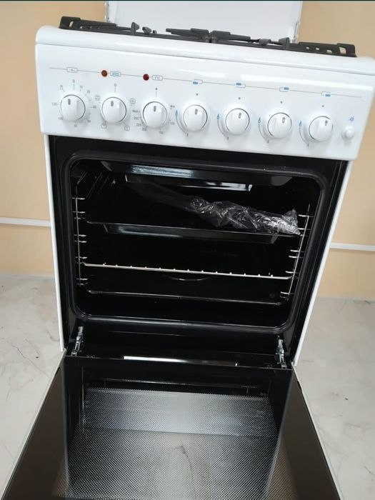 Продам газовую плиту