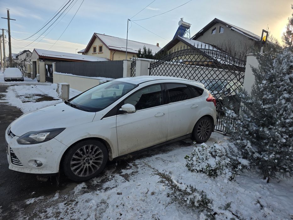 Auto Ford Focus  2012