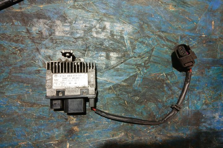 Releu ventilator 8E0959501P 8E0959501P Audi A4 B7