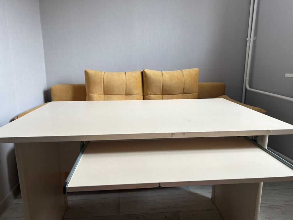 Письменный стол