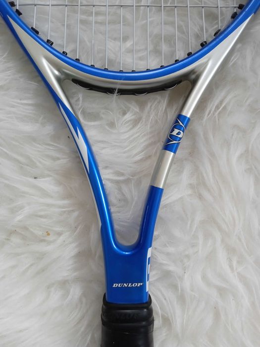 Хилки за тенис продавам