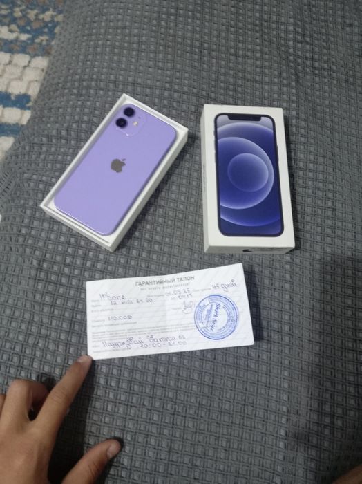 Продам Айфон 12 мини