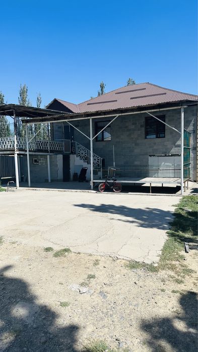 Продается двухэтажный дом