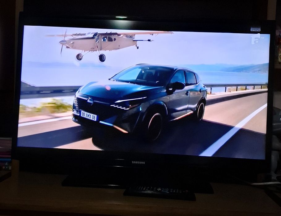 Smart tech 90cm  plasmă tv