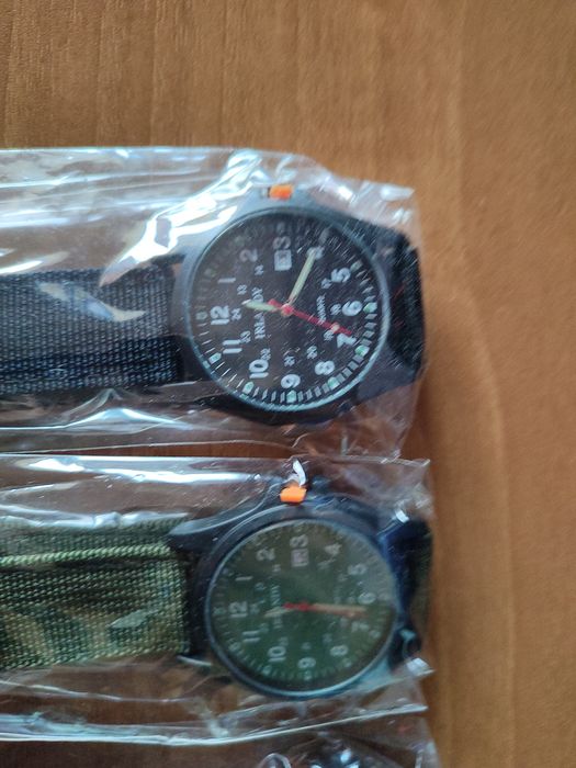 Нови часовници  с дата