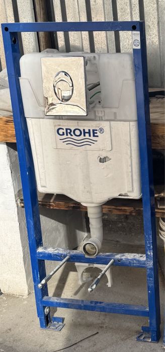 Продам инсталляцию с унитазом