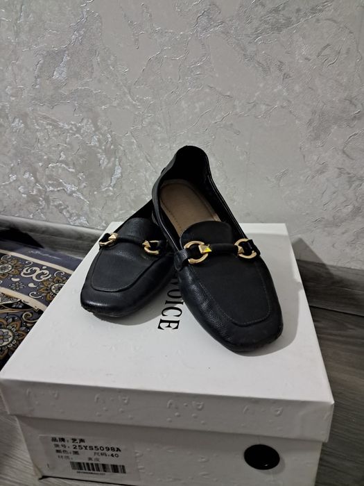 Tufli qulay poshnali kojasi juda yumshoq