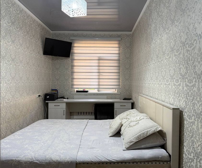 3/4/4, Школа -206, М-в Панельный 
#Можно под Ипотек

#Три