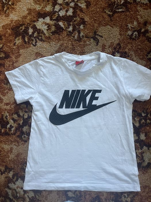 Продавам детски тениски