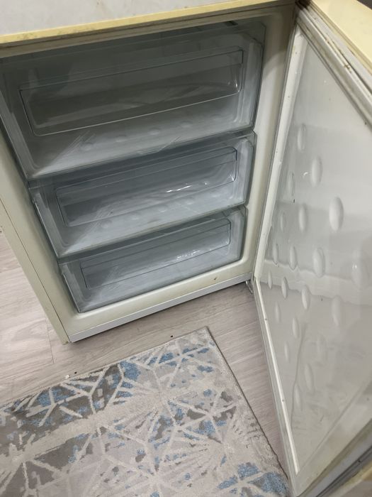 Холодильник в хорошем состоянии
