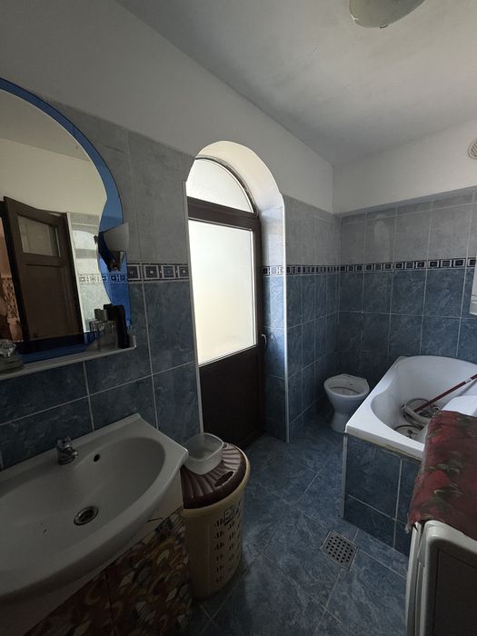 Vand apartament 4 camere
