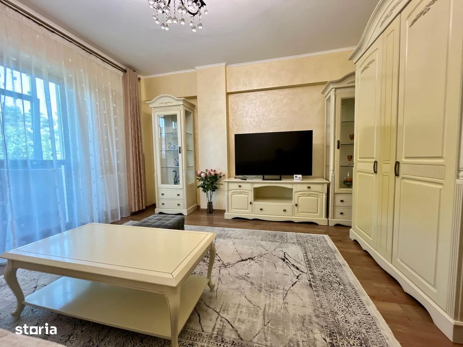 Apartament de vanzare, 2 camere, decomandat, 53 mp, CUG