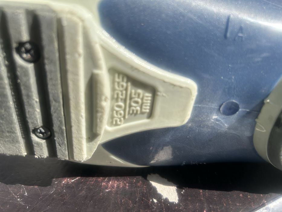 Clapari Nordica , 26-26.5  unisex - stare foarte buna