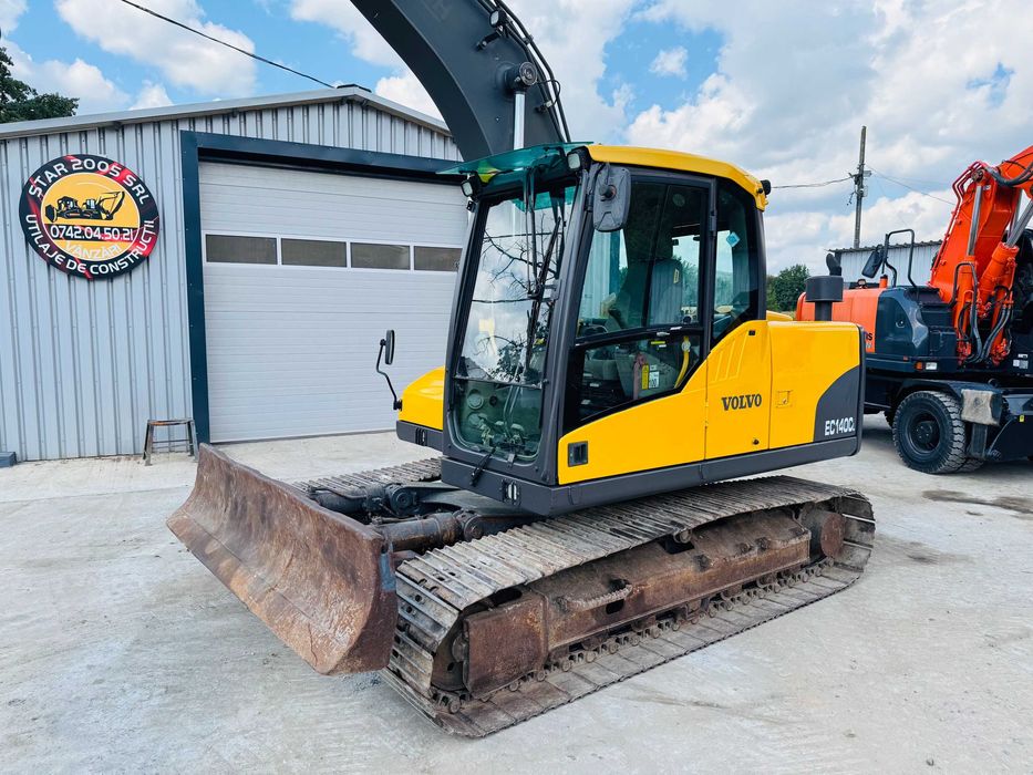 Excavator pe senile cu lama Volvo EC 140 CL, an 2009, 15 tone, 2x cupe