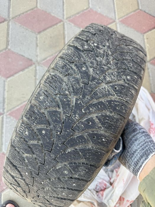 Продам б/у 185/65/15 зимние