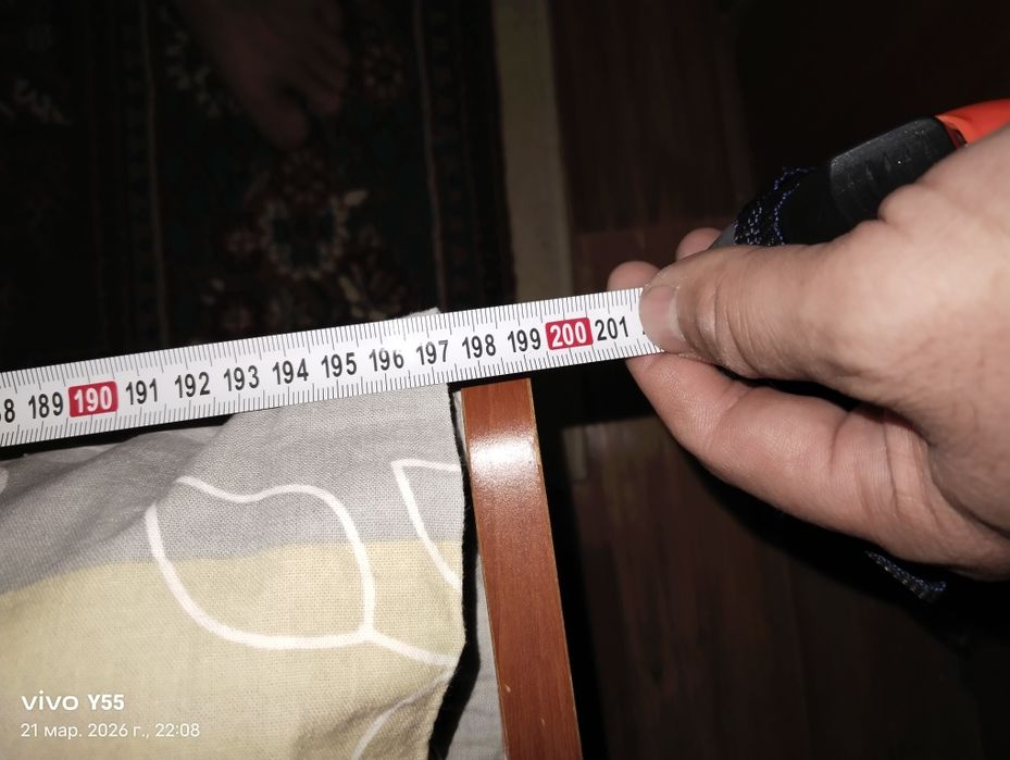 Кровать для спальни