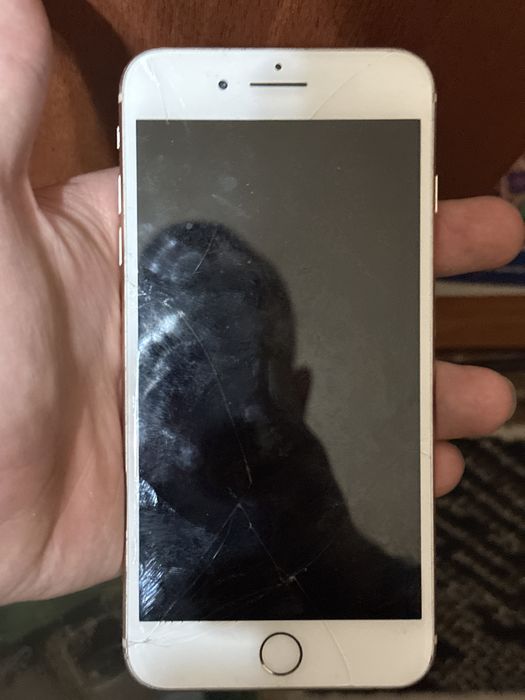 Iphone 8+ на запчасти