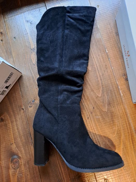 Vând cizme de catifea  m39