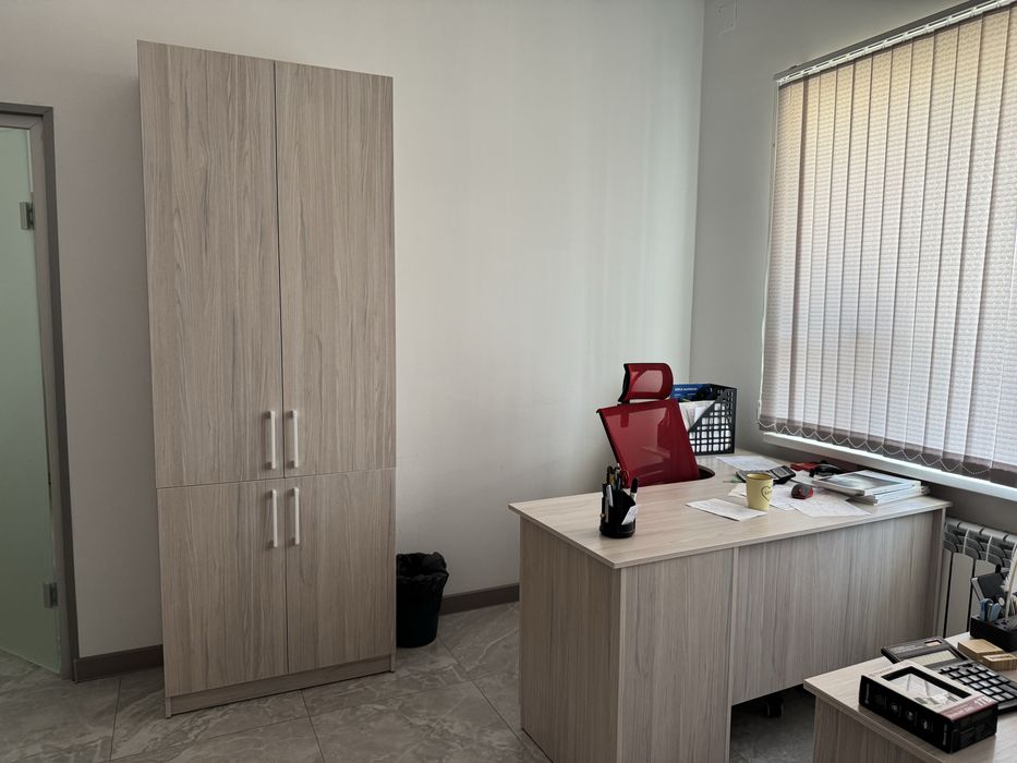 Срочно продам офисную мебель