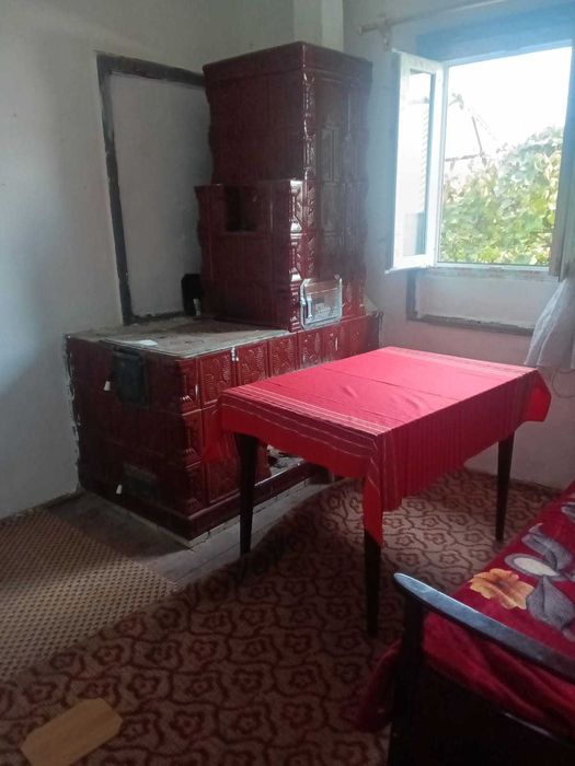 Casă la munte în Vizantea Mănăstirească – 2.000 mp teren, pârâu și pădure