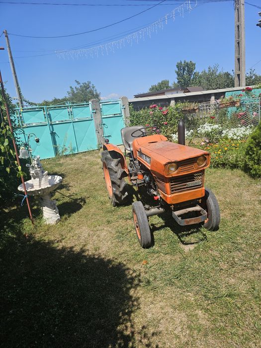 Tractor Kubota L185