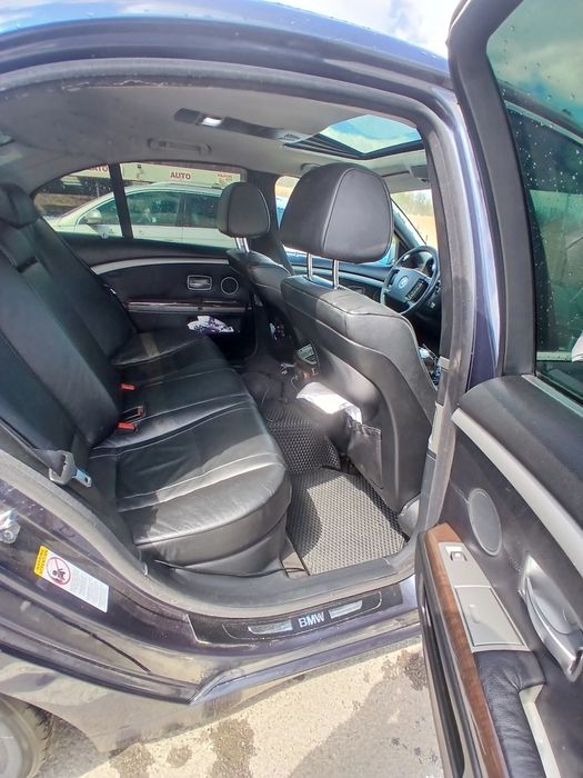 Vand bmw 730d 2003 automat