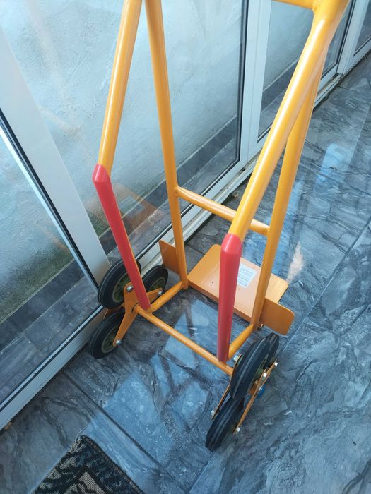 Транспортна количка за стълби