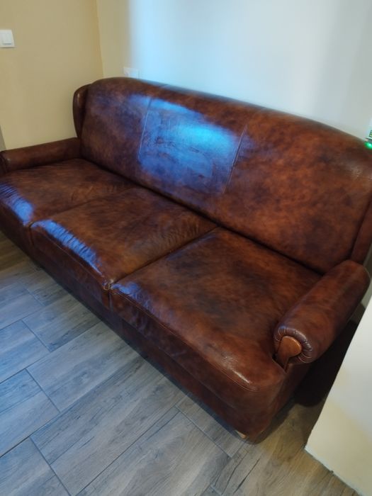 Висококачествен кожен диван