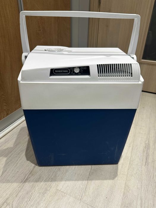 Хладилнa чанта Mobicool - , 29л, 12V-220V студено