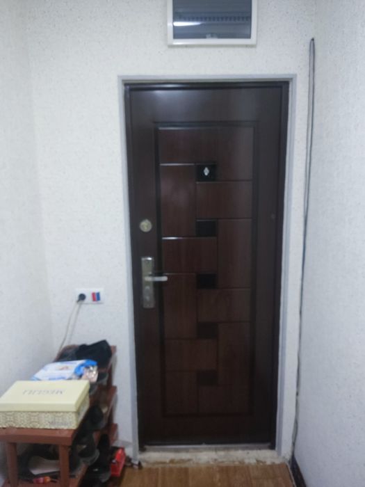 Квартира сотилади 4 хоналик 3 этаж  атлас ёнида