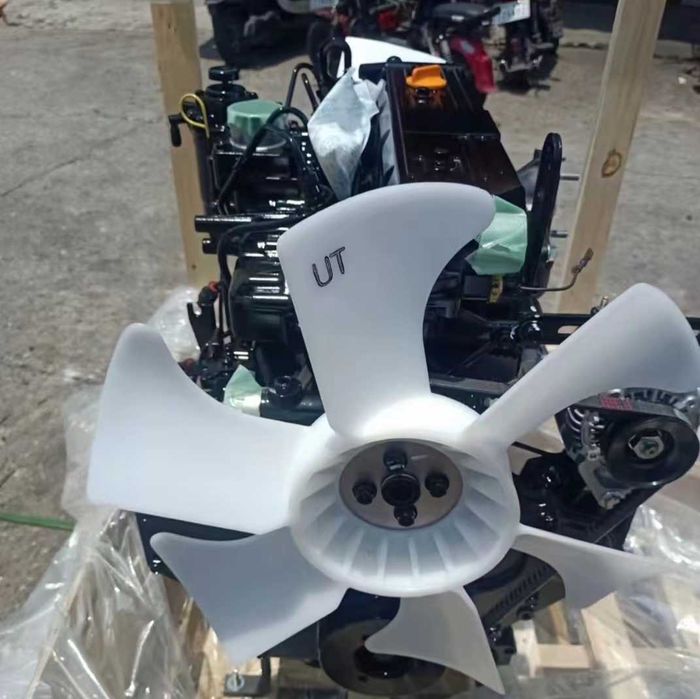 Motor complet Yanmar 4TNE98 - PE NOU - Piese de schimb Yanmar