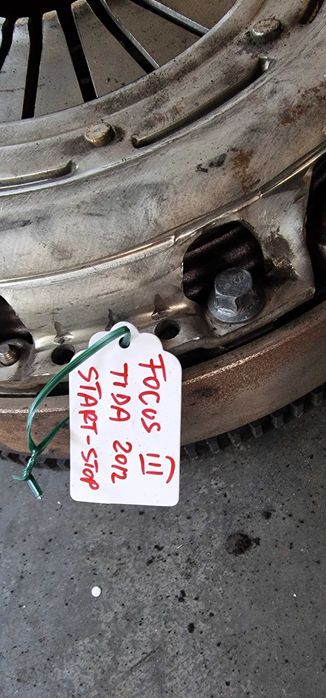 Volanta cu Kit Ambreiaj Ford Focus 3 C Max 1.6 tdci 115CP  6+1Viteze