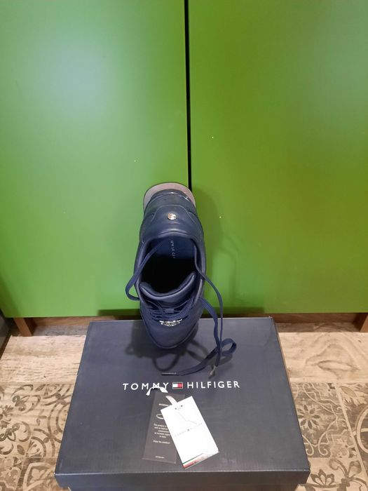 Обувки от естествена кожа Tommy Hilffiger и Aquamarine