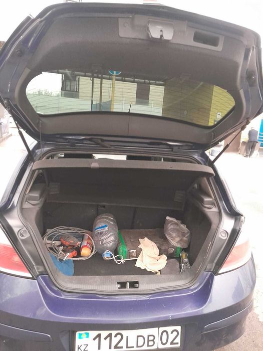 Автомашина Opel Astra 2004г,