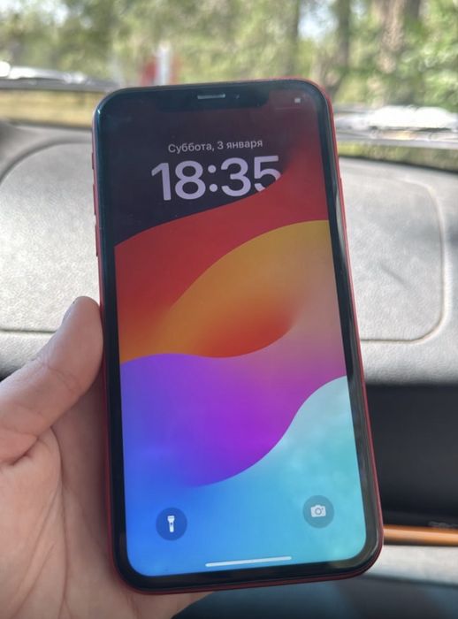 iPhone XR 64 ГБ.