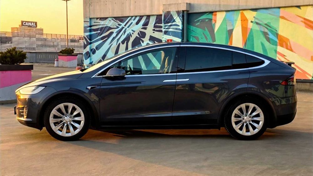 Tesla Model X - garanție baterie si motoare până la 26.07.2027 - fără limită de km