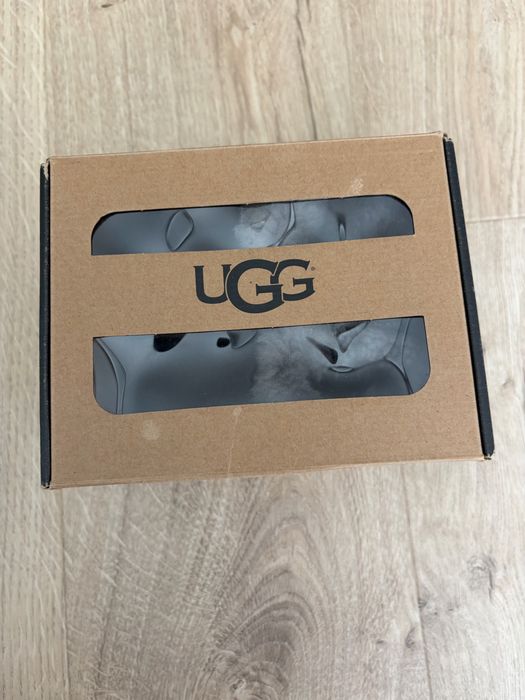 Оригинални бебешки ботушки UGG