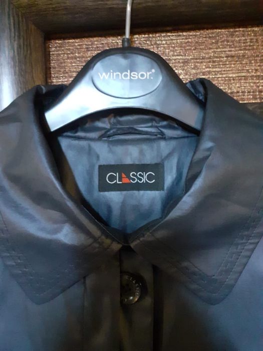 Продам женский классический плащ