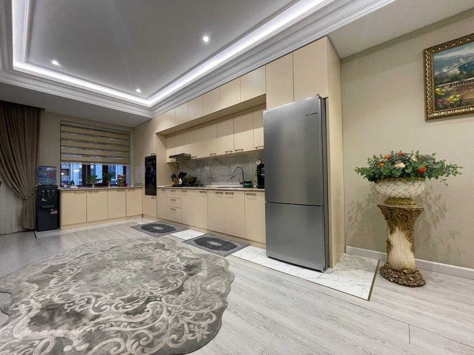 Двухуровневая квартира для большой семьи | 192 м²
