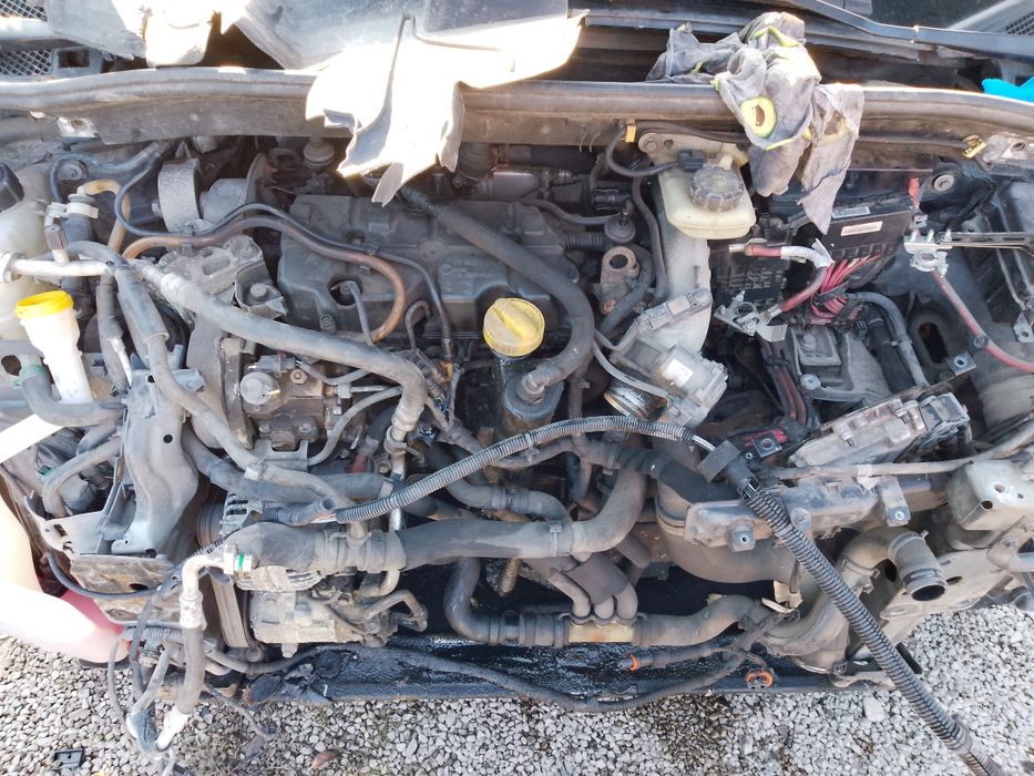 Продавам на части Рено Меган Сценик 2012г 1.9dci 131kc