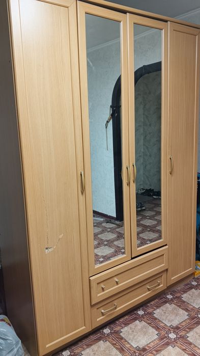 Отдам шкаф даром
