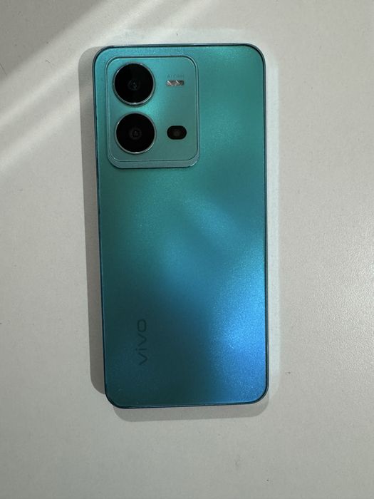 Vivo V25 срочно продам 45000