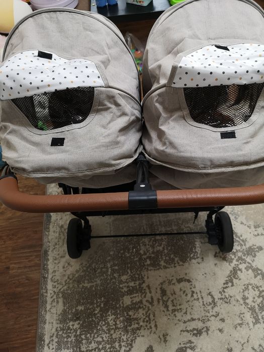 Коляска для двойни