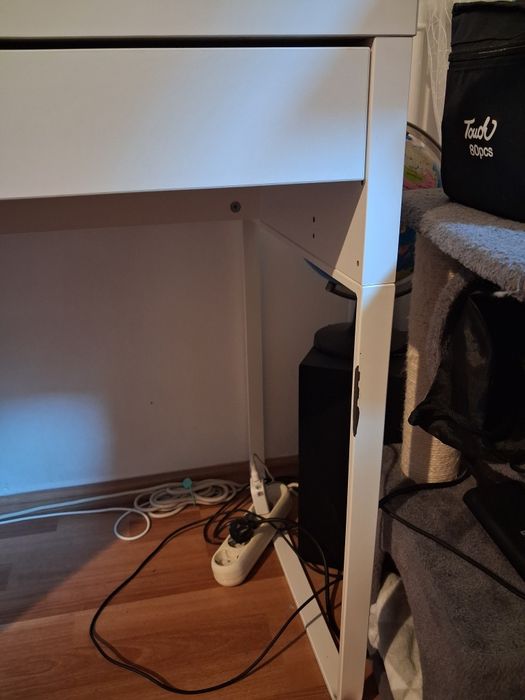 Birou IKEA MICKE 105x50 cm alb