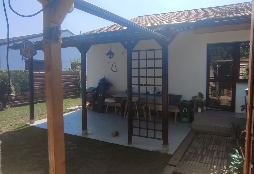 Casa tip duplex pe parter